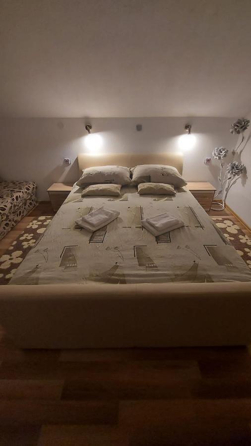 Apartment Slap Rakovica Exteriör bild